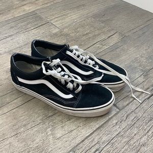 Black Low Top Vans!